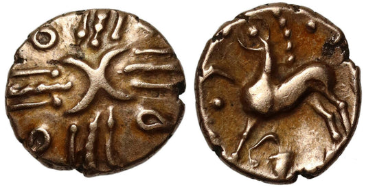 Ancient British, Catuvellauni, Tasciovanos (c. 25 BC - AD 10), “acorn type” Gold Quarter Stater.